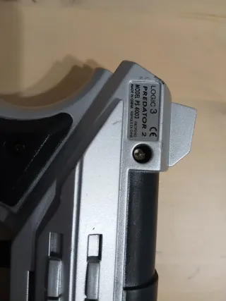 Pistola Predator 2