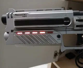 Pistola Predator 2