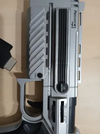 Pistola Predator 2