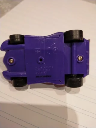 Coche de juguete Brutus Disney Morado