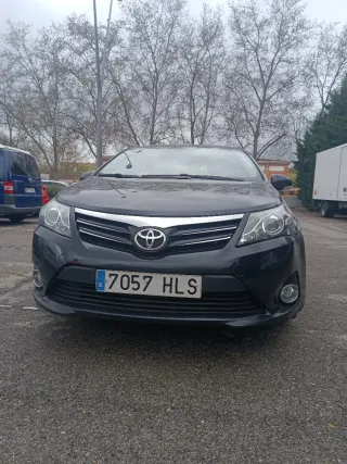 Toyota Avensis 140 Advance. 2012