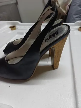 Manu Scarpe Donna Tacco Spuntate Nere