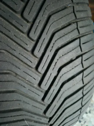 Michelin CrossClimate 235/55 R17 . 2 unidades