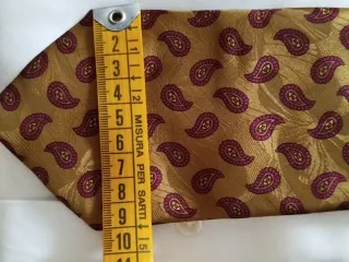 Cravatta e pochette da taschino seta