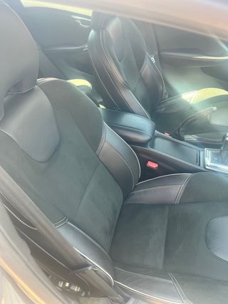 Volvo V40 D4 momentum R design 190 cv