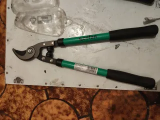 Tijeras de podar profesionales Cofan