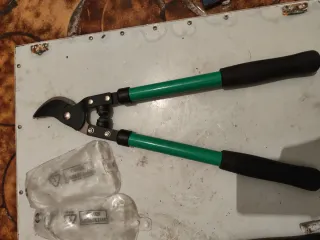 Tijeras de podar profesionales Cofan