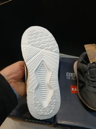 Zapatillas deportivas niño T31 y T32