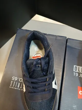 Zapatillas deportivas niño T31 y T32