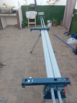 Mesa de trabajo de corte plegable