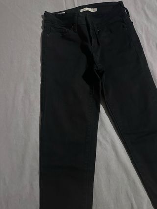 Levi's 711 Skinny Jeans Negros Talla 24