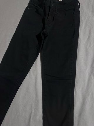Levi's 711 Skinny Jeans Negros Talla 24