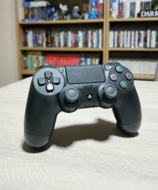 Soporte de mando PS4 minimalista Invisible