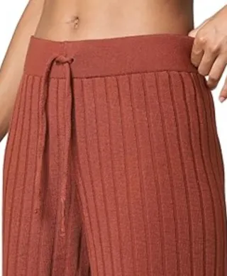 STRADIVARIUS - Pantalón fluido marrón