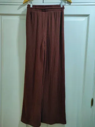 STRADIVARIUS - Pantalón fluido marrón