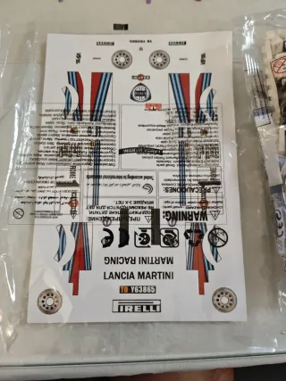 Maqueta Lancia Rally Martini Racing 244 pzs