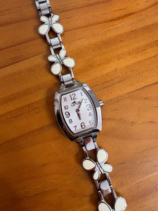 Reloj Lotus Mariposa Plata y Blanco