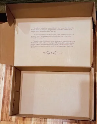 Caja cartón Polo Ralph Lauren de zapatillas vacía