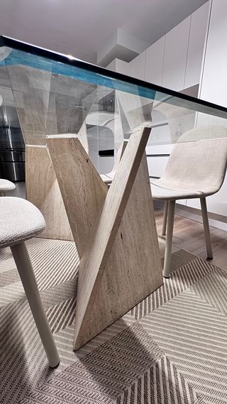 Mesa comedor cristal y 4 sillas