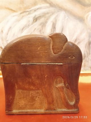 Cenicero Vintage Madera Elefante Tallado