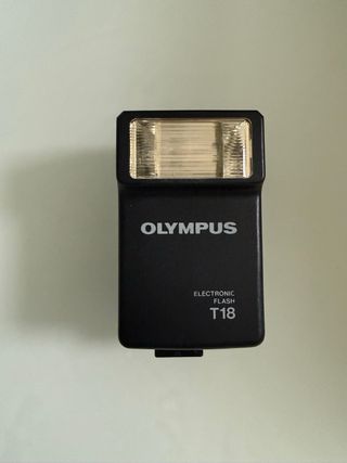 Olympus OM-101 Power Focus + Obiettivo + Flash T18