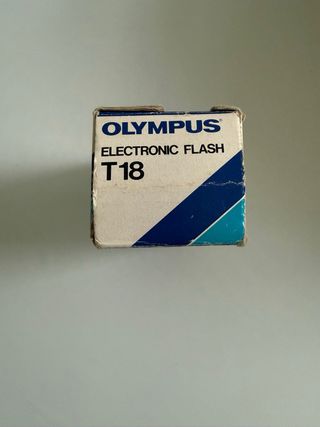 Olympus OM-101 Power Focus + Obiettivo + Flash T18
