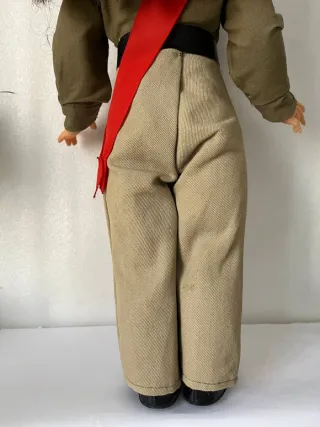 Muñeca militar antigua 50cm