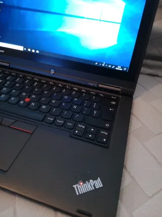 Lenovo Yoga 12 Ultrabook Intel Core i5