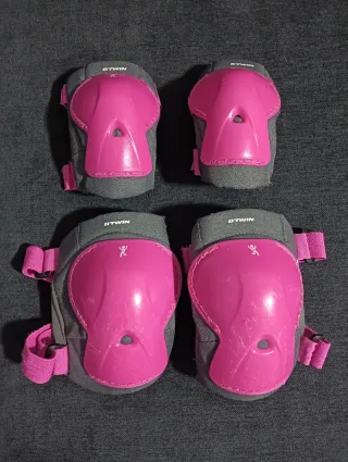 Patines infantiles rosas y blancos