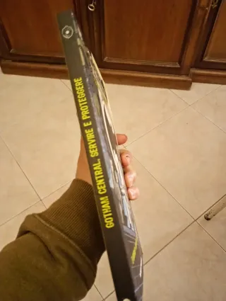 Gotham central. Servire e proteggere + sorpresa