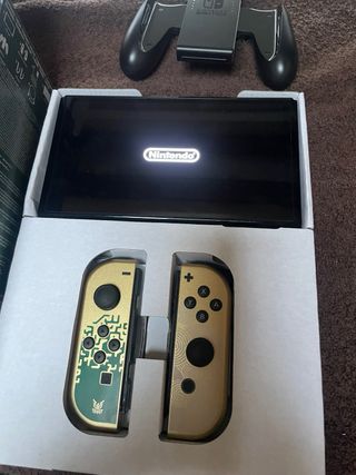 Nintendo Switch OLED Edición Zelda