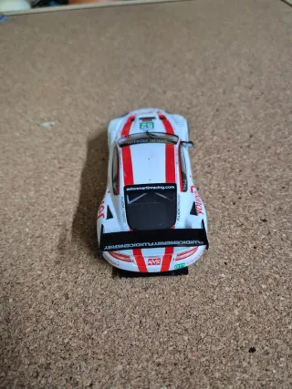 Coche Scalextric Aston Martin