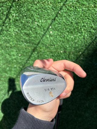 Palo de Golf Wedge Cleveland 588 · RTX 64°