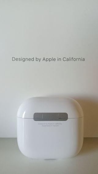 AirPods 4 con Cancellazione Rumore