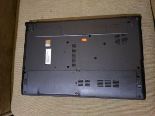 Acer Aspire V3-571G. i7, 8GB RAM, 750GB, 2GB nVidia