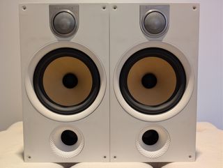 Altavoces B&W 685 S2 color blanco - ¡Como nuevos!