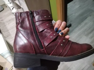 Botines piel burdeos hebillas Talla 39