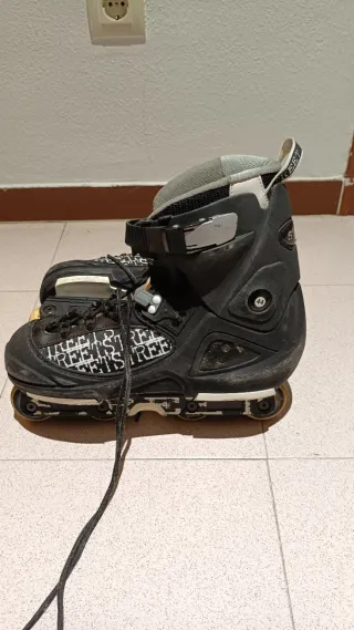 Patines agresivos negros