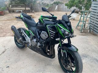 Kawasaki Z800e Naked Negra/Verde