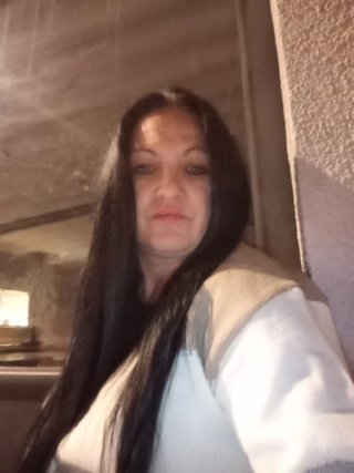 Hola me ofrezco de limpiadora con experiencia demo