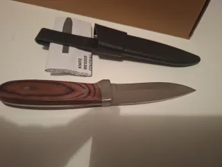 Coltello Crivit con fodero