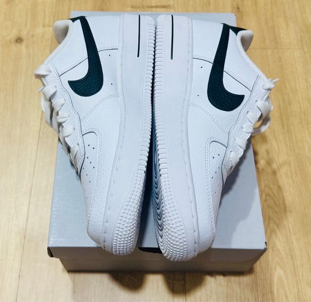 Nike Air Force 1 Talla 40 Blancas/Verde Oscuro