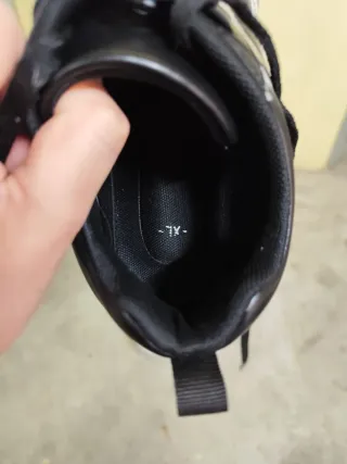 Zapatillas Plataforma Negras y Plateadas Talla 40