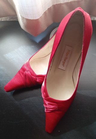 Zapatos Pilar Burgos Rojos