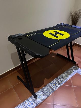 Mesa Gamer Negra con Luces LED