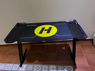 Mesa Gamer Negra con Luces LED