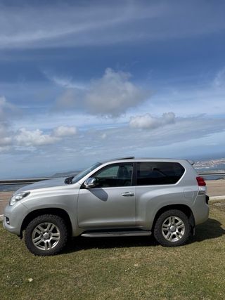 Toyota Land Cruiser 150 2010