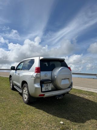 Toyota Land Cruiser 150 2010