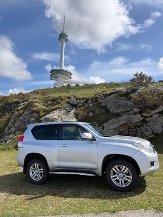 Toyota Land Cruiser 150 2010