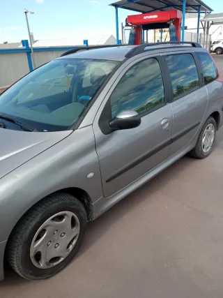 Peugeot 206 2003